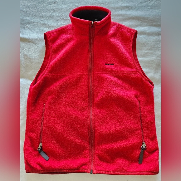 Patagonia Jackets & Blazers - VINTAGE 70's PATAGONIA SYNCHILLA VEST STYLE 25182 WOMENS MEDIUM RED ZIP UP